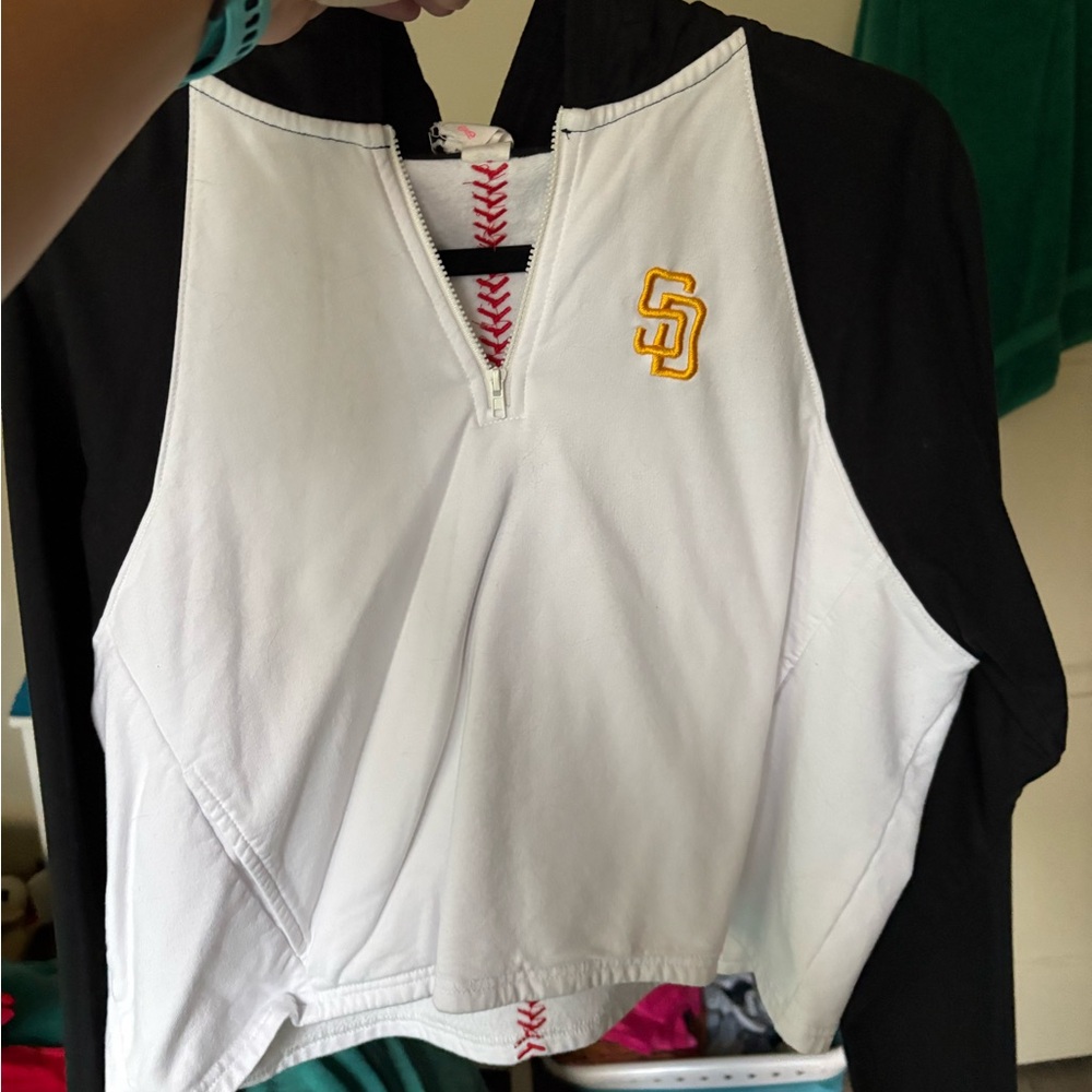 SD Black and White Cropped Hoodie